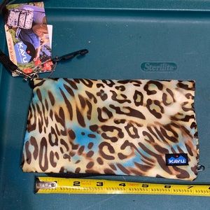 Kavu wristlet New